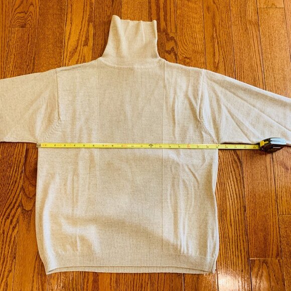 Pendleton 100% Merino Wool Cream Turtleneck Sweater Size Medium - Picture 4 of 15